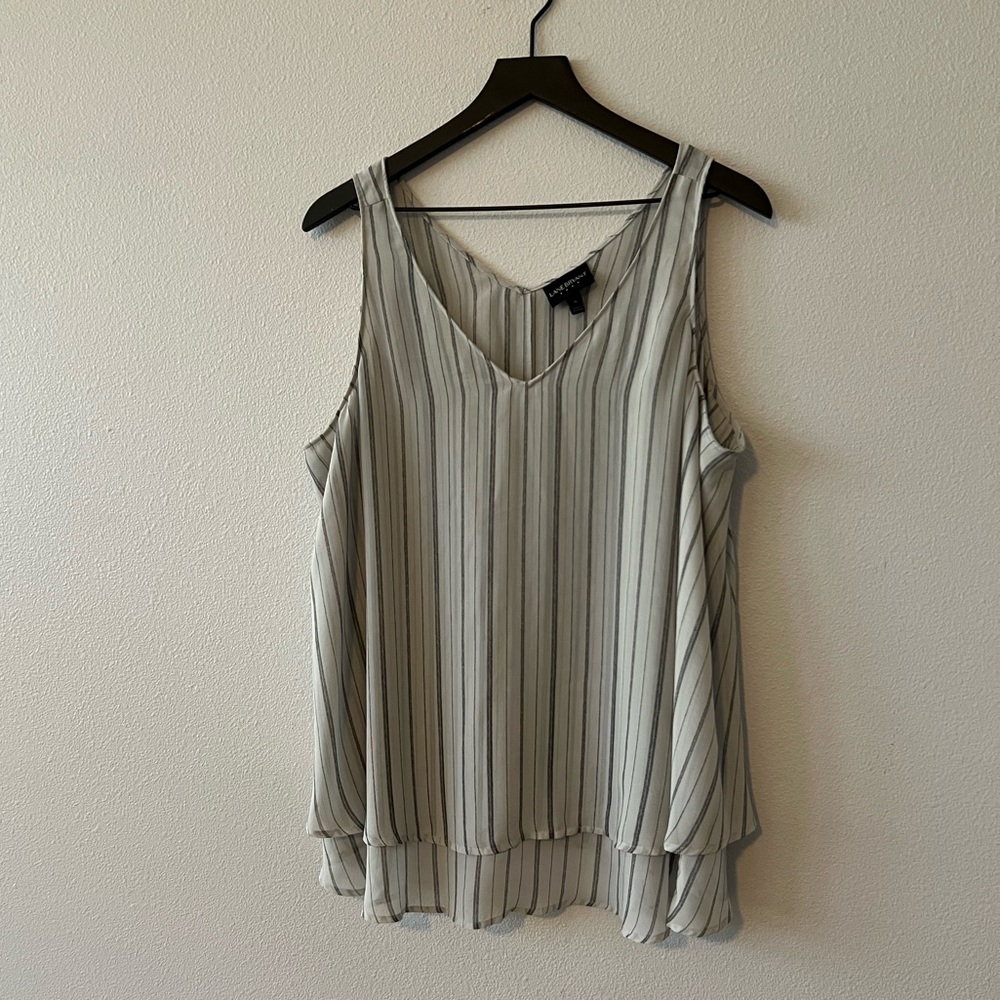 Lane Bryant Striped Sleeveless Gray Flowy Blouse